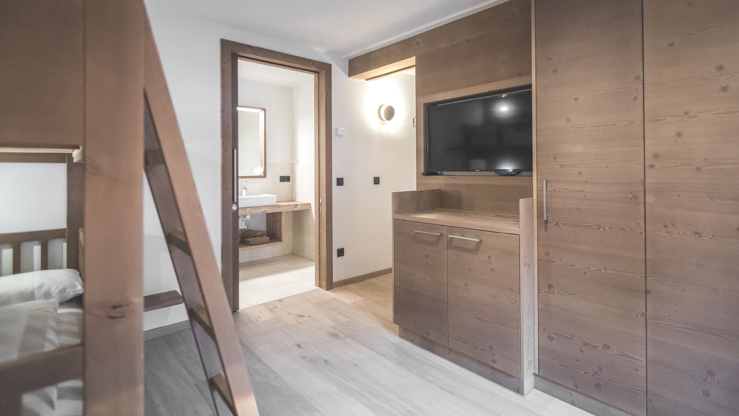 2-Raum Suite mit Balkon - Bild 4